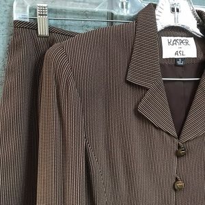 Kasper 2pc Suit Jacket Skirt Brown Leaf Buttons